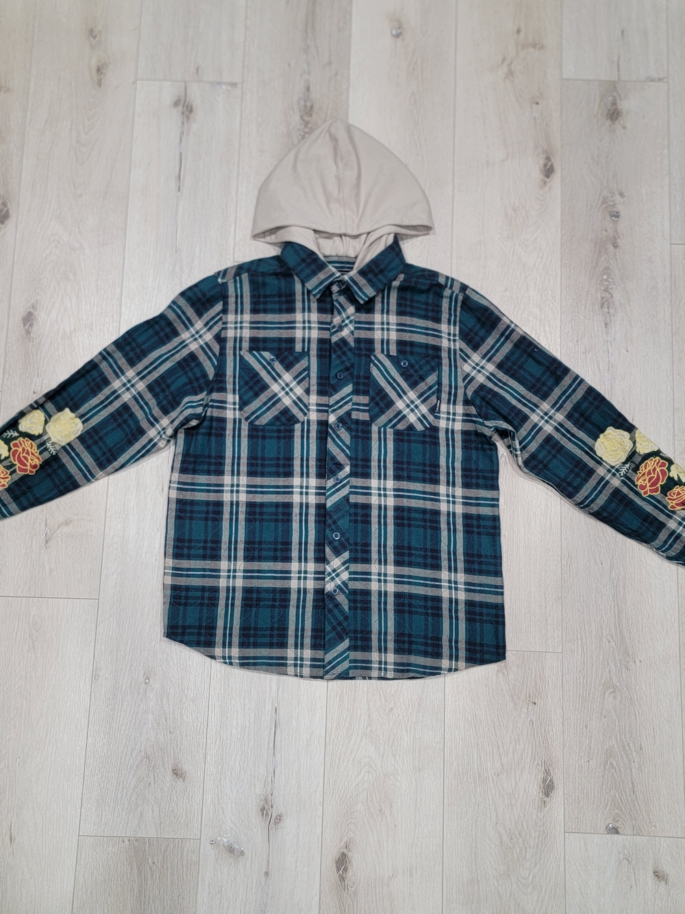 Men's Plaid Hooded Flannel Shirt with Floral Sleeve Embroidery